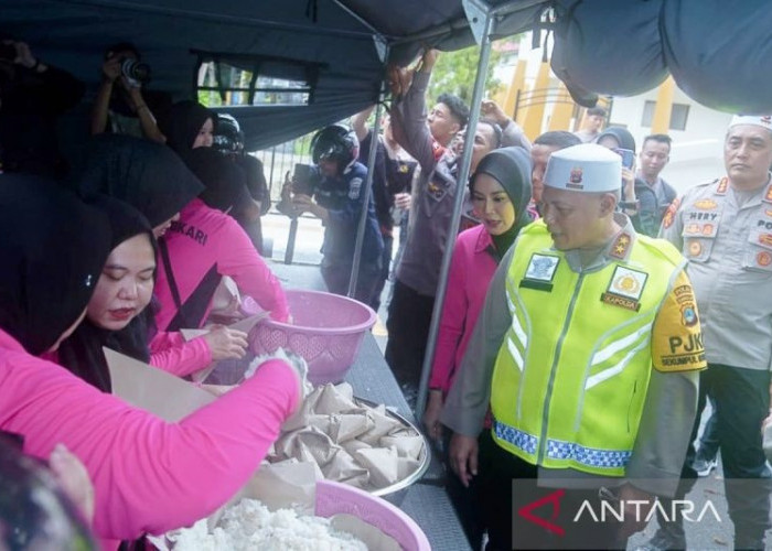Layani Jamaah Sekumpul, Polda Kalsel Buka 17 Dapur Umum
