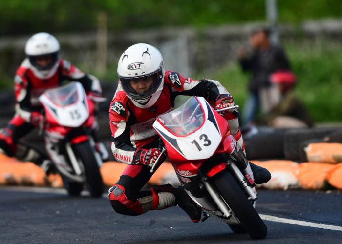 Seri Pamungkas, Astra Honda Racing School Mantapkan Bekal 16 Pebalap Belia    