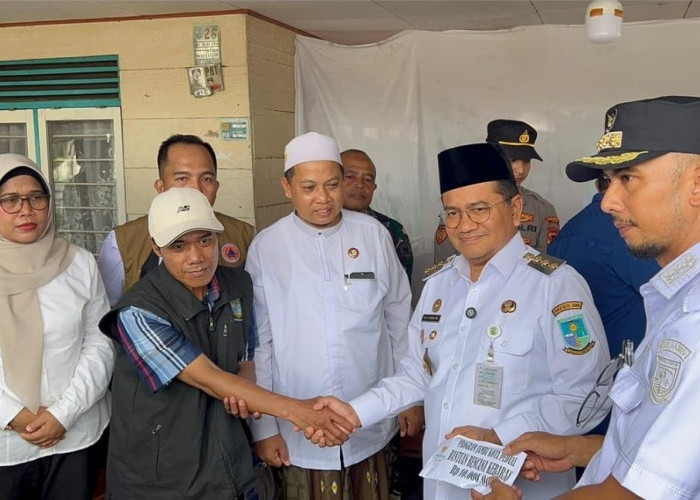 Maulana Turun Langsung ke Lokasi Kebakaran Solok Sipin
