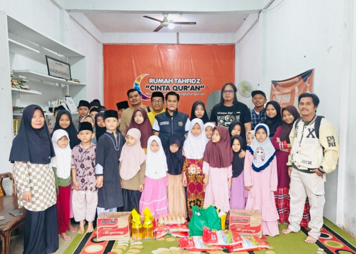 Berbagi Berkah Ramadhan, Pengurus PWI Kota Jambi Bagikan Sembako ke Rumah Yatim