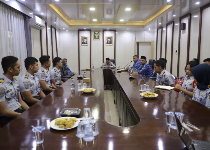 Bupati Anwar Sadat Dorong Hasil Kajian Mahasiswa PKL PTDI-STTD Dukung Pembangunan Transportasi Tanjab Barat