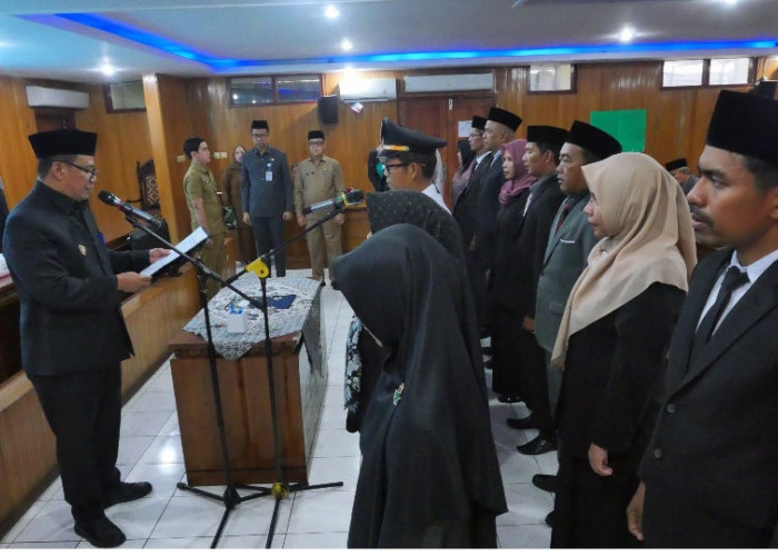 Wabup Katamso Lantik 16 Pejabat di Lingkup Pemkab Tanjab Barat, Berikut Nama-Namanya
