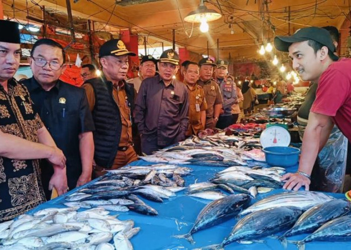 Sekda Sidak Harga Sembako Jelang Ramadan