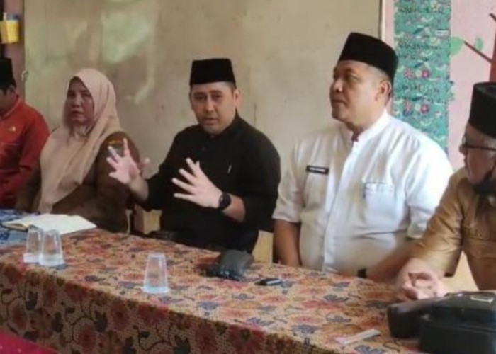 Bupati M. Syukur Minta Kepsek Lama Paparkan Kondisi Sekolah kepada Kepsek Baru