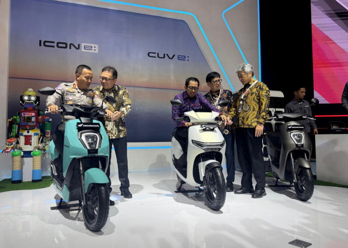 Honda ICON e: dan CUV e: Meriahkan Booth AHM di IMOS 2024