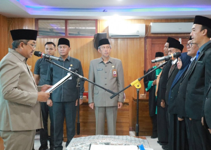 Bupati Anwar Sadat Lantik 45 Pejabat Baru di Lingkup Pemkab Tanjab Barat, Berikut Nama-Namanya