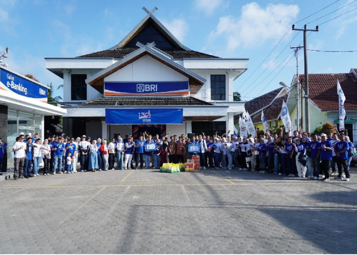HUT Ke - 130, BRI BO Muara Bulian Salurkan Bantuan ke Panti Asuhan dan Donasi Bencana Alam di Sumatera 