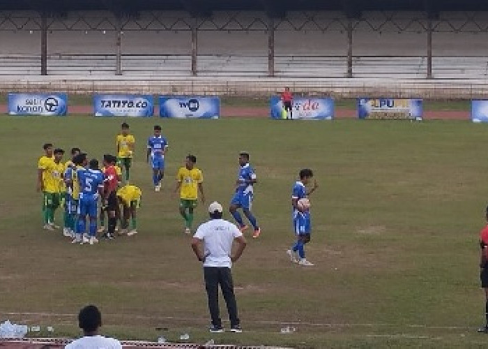 Panas Sejak Kick Off, FC Koja vs Muaro Jambi Masih Imbang di Babak Pertama