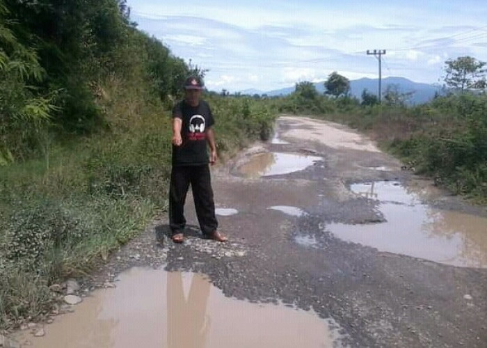 Jalan Rusak Parah Koto Petai, Warga Minta Perhatian Serius Pemerintah Kerinci