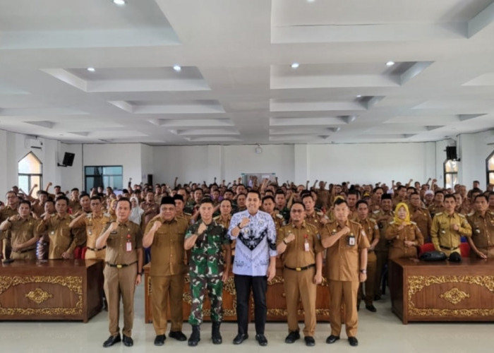 Pimpin Rapat Satgas, Bupati M. Syukur Tegaskan Koperasi Merah Putih Bukan Proyek Cari Untung