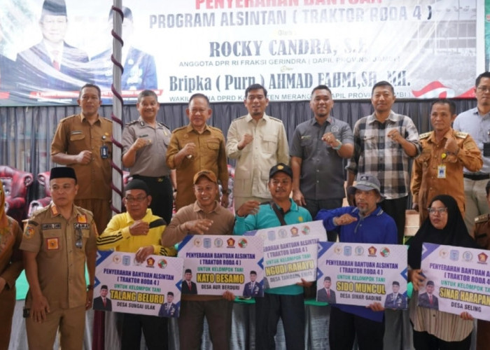 Pemkab Merangin Bersama DPRD dan DPR RI Serahkan Bantuan Traktor Roda Empat untuk Lima Kelompok Tani