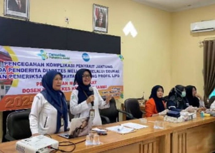 Pengabmas Poltekkes Kemenkes Jambi, Pencegahan Komplikasi Penyakit Jantung pada Penderita DM 