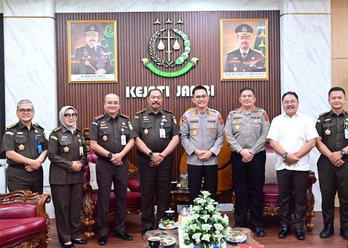 Kapolda Jambi Sambangi Kejati, Perkuat Sinergi Penegakan Hukum dan Implementasi KUHP-KUHAP