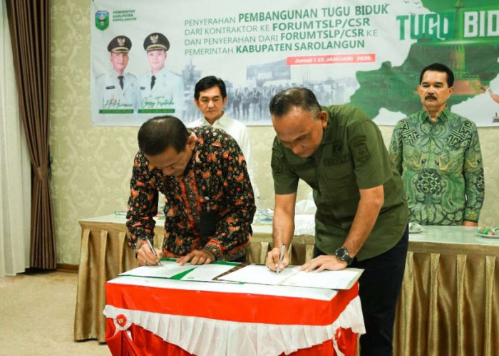 Bupati Hurmin Terima Pembangunan Tugu Biduk Dari Dana CSR