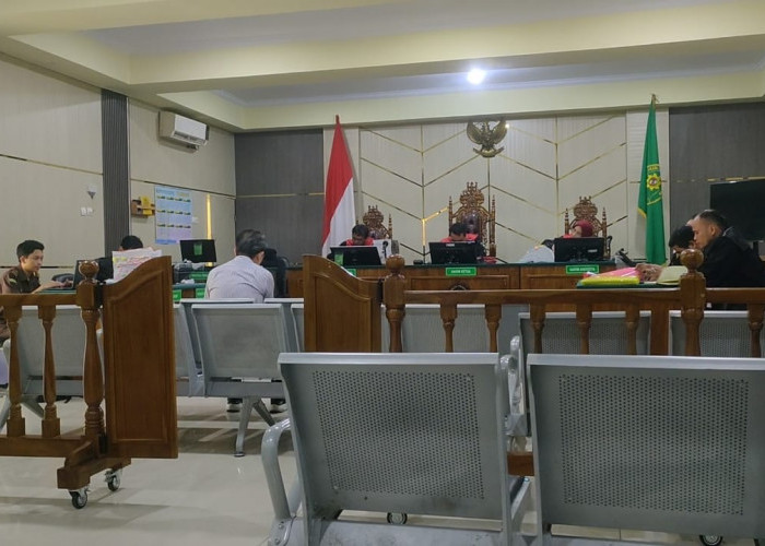 Sidang PDAM Tirta Mayang,Dirut PT DHS Pusat Sebut Cabang Berdiri dan Beroperasi Terpisah