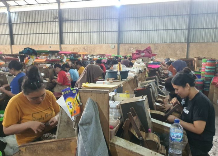 24 Ribu Pekerja PR SKM Terancam PHK Dampak Tambahan Layer Cukai