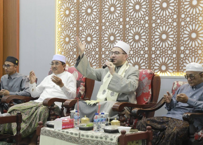 Bupati Anwar Sadat Sambut Kunjungan Safari Dakwah Syekh 'Ala di Tanjab Barat