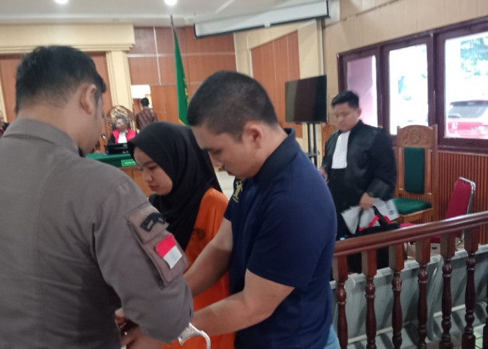 Sidang Perdana Terdakwa Pembunuh Wanita Dalam Lemari Kamar Kost 