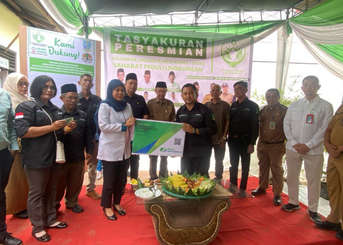 KSM Sahabat Peduli Lingkungan Kota Jambi Terima Kartu BPJS Ketenagakerjaan