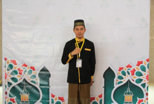 Deni Kurnia, Mahasiswa Fakultas Syariah Menjadi Delegasi KKN Kolaborasi di Papua
