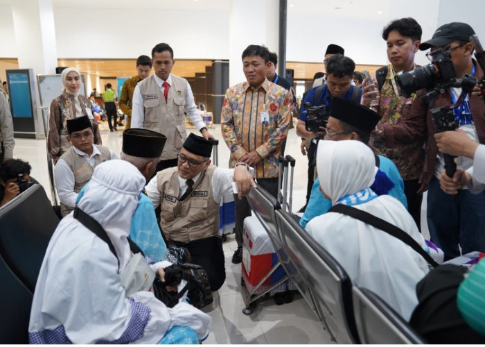 Lepas Kloter 1 Jemaah Haji di Embarkasi Cipondoh, BSI Optimalkan Layanan di Indonesia dan Tanah Suci