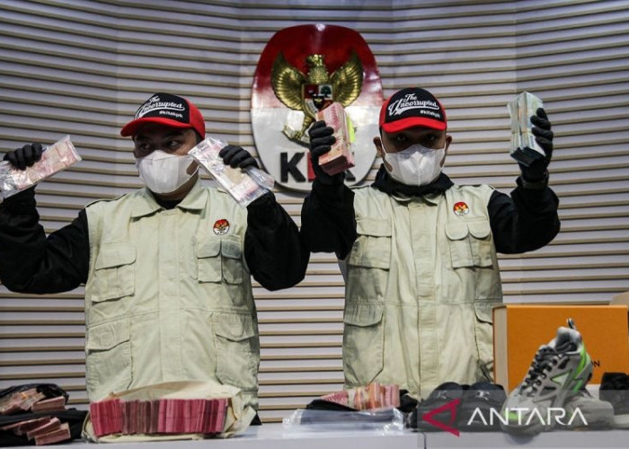 Bupati Tulungagung Targetkan 16 OPD Rp 5 M, Tapi Baru Dapat Rp 2,7 M