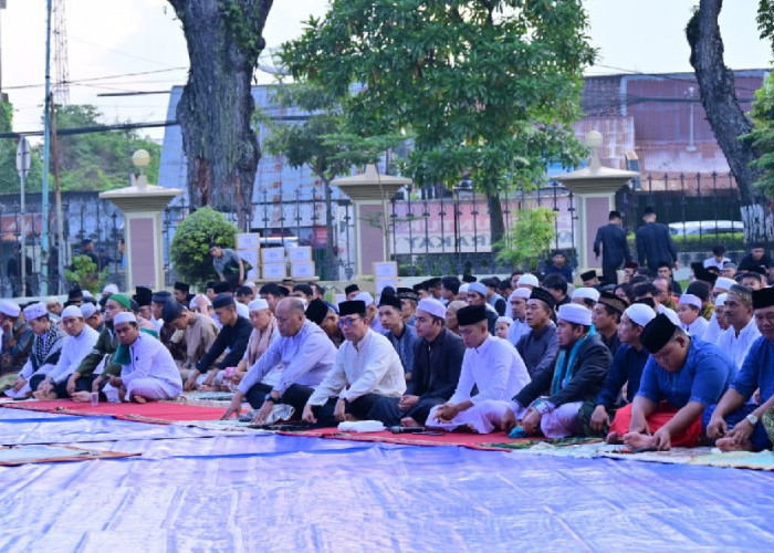 Pererat Silaturahmi, Polda Jambi Gelar Shalat Idul Adha 1447 H dan Berbagi Hewan Kurban