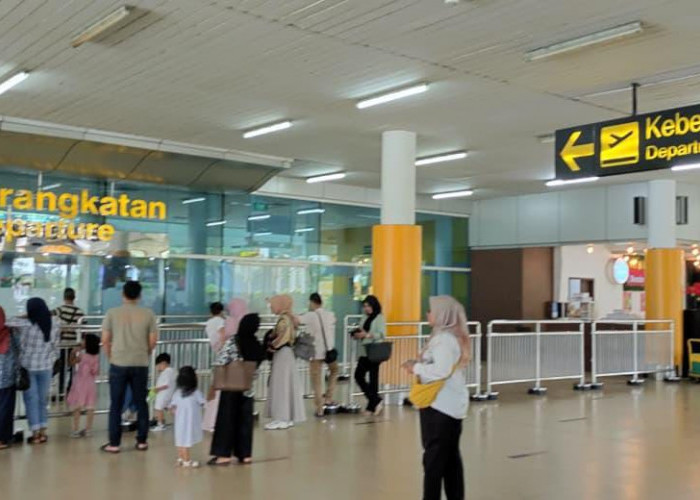 Erupsi Anak Gunung Krakatau Ganggu Penerbangan, Sejumlah Rute Bandara Sultan Thaha-Jakarta Dibatalkan