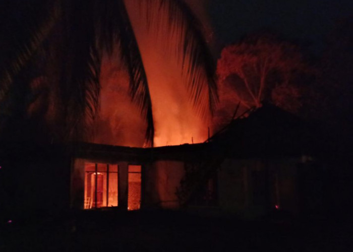 Kebakaran Tempat Penimbunan Minyak di Jaluko, Warga Sempat Dengan Suara Ledakan