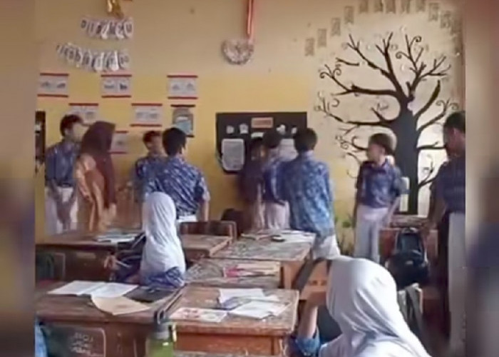 Viral! Siswa SMP di Jambi Dikeroyok di Depan Guru, Publik Murka: 'Cuma Nonton?'