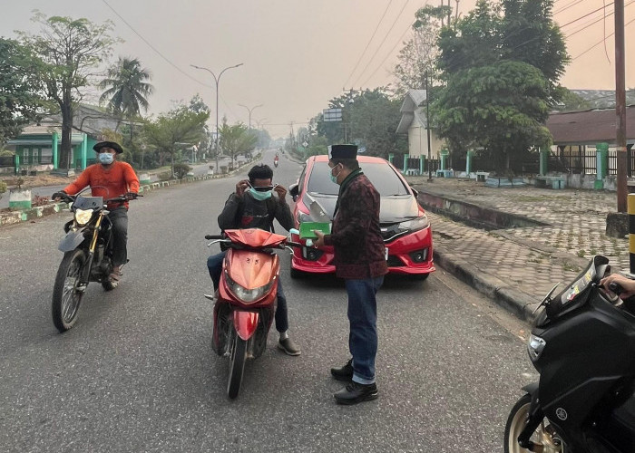 Badko HMI Prov Jambi dan Tani Merdeka Batang Hari Bagikan 2.000 Masker 