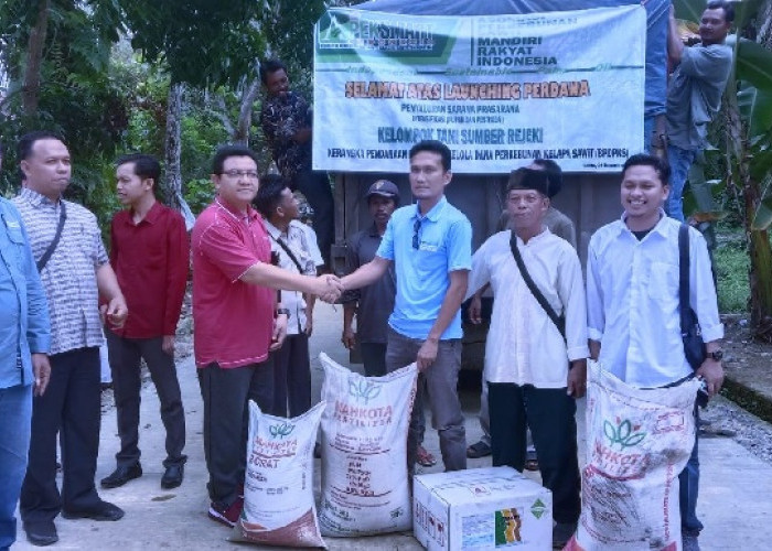 Launching Perdana Penyaluran Pupuk dan Pestisida di Muara Tabir