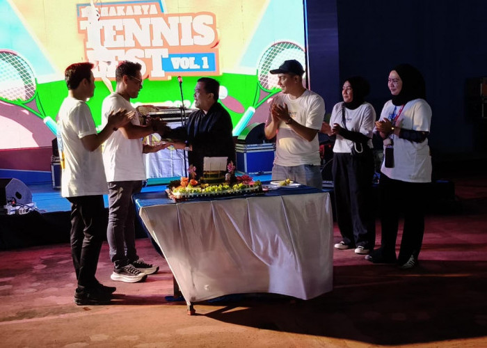 Antusiasnya Malam Puncak Mahakarya Tennis Fest Vol.1,  Al Haris Puji Cecep dan Revki