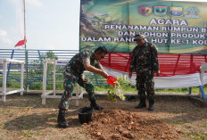 Danrem 042/Gapu Pimpin Penanaman Rumpun Bambu dan Pohon Produktif di Kawasan Sungai Batanghari