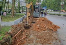 Musim Hujan, Dinas PUPR Merangin Mulai Benahi Drainase Mampet