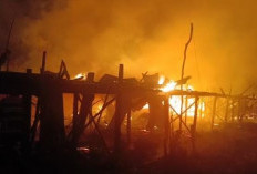 Diduga Korsleting Listrik, Dua Rumah di Talang Banjar Terbakar