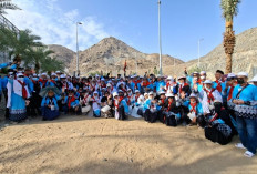 Kawal Jemaah City Tour ke Jabal Rahmah, Tim Medis BTH 23 Wajibkan Penggunaan APD dan Jaga Cairan Tubuh