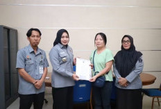 Wujud Kepastian Hukum, Kanwil Kemenkum Jambi Serahkan Keputusan Status Kewarganegaraan