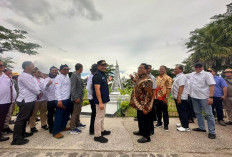 Ketua SMSI Provinsi Jambi Mukhtadi Putranusa Hadiri Peresmian Monumen SMSI,Tugu Media Siber Pertama Indonesia