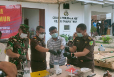 Kejari Tanjabtim Musnahkan Barang Rampasan 20 Perkara