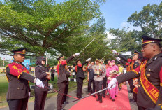 AKBP Bayu Noormansyah Resmi Jabat Kapolres Muaro Jambi, Disambut Prosesi Adat dan Pedang Pora