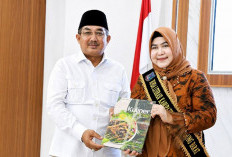 Bupati dan Bunda Literasi Tanjab Barat Luncurkan Buku Kuliner Khas Daerah pada Pengukuhan Bunda Literasi 2026