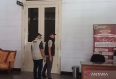 Penyidik KPK Geledah Rumah Dinas Bupati Pati