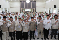 Gubernur Al Haris Lepas Kloter Terakhir Haji Jambi: Berangkat Akhir Lebih Nikmat, Ka'bah Mulai Sepi