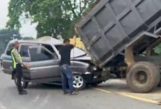 Kecelakaan Truk Hino Dutro dan Isuzu Panther di Tanjabtim, Dua Orang Luka-luka