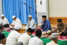 Hadiri Tausiah Ramadan, Bupati Anwar Sadat Ajak Warga Perkuat Kebersamaan dan Tingkatkan Kewaspadaan