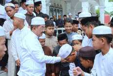 Bupati Anwar Sadat Ikuti Salat Istisqa di Ponpes Al-Baqiatusholihat, Ajak Warga Introspeksi & Jaga Lingkungan