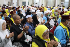 Bawa Pulang Anggota Tambahan, Jemaah Haji Kloter BTH 13 Jambi Tiba dengan Selamat