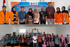 Tangkal Hoaks Politik, Tim PPM Prodi Ilmu Politik UNJA Bekali Ibu-Ibu PKK Pinang Merah Literasi Digital