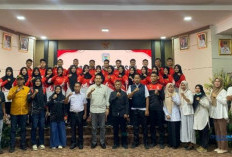 Bupati M. Syukur Lepas Rombongan Study Tour Paskibraka Merangin ke Lampung dan Sumsel